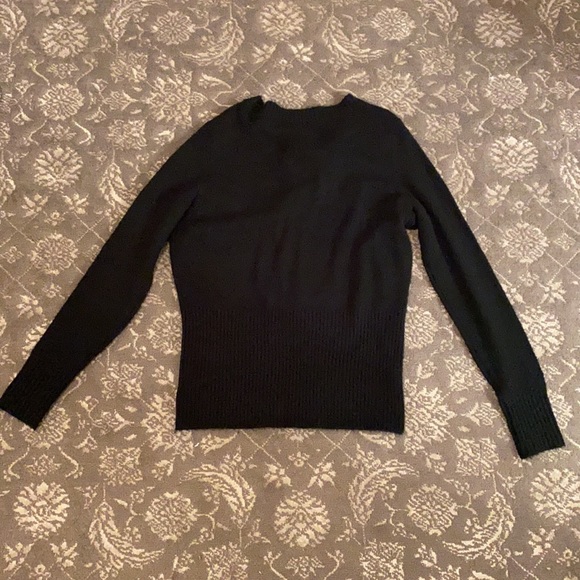Evereve Olive + Oak black sweater - Picture 3 of 3